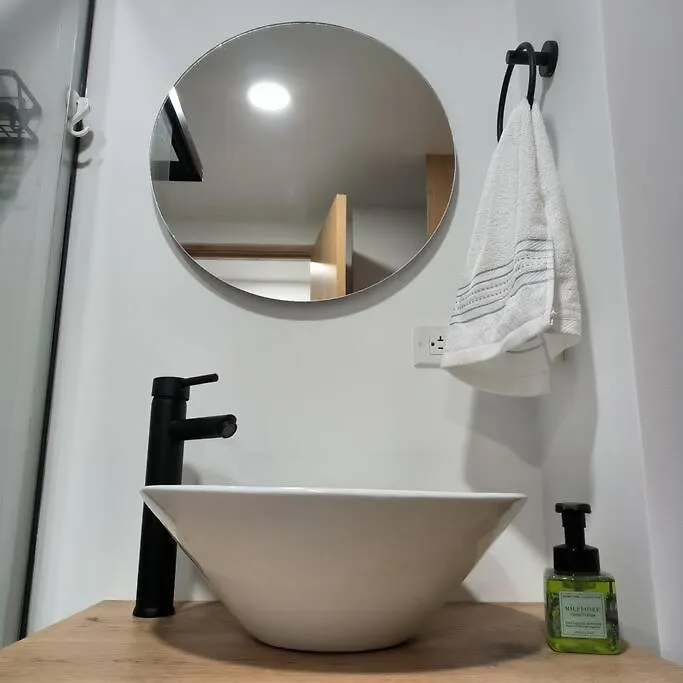 Apartamento Tranquilo Y Moderno En Laureles-Estadio Medellín